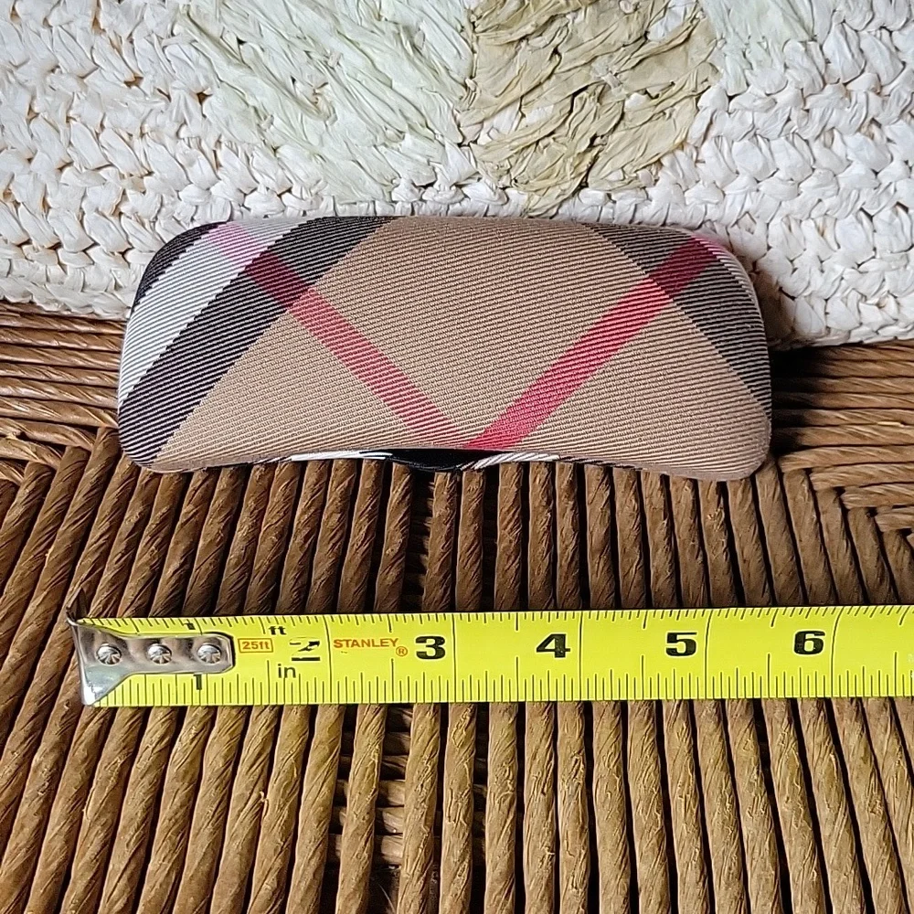 Burberry hard eyeglass/sunglass case